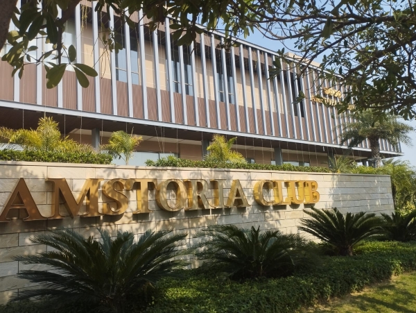 Plot for sale in BPTP Amstoria